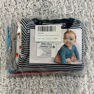 Short sleeve onesies